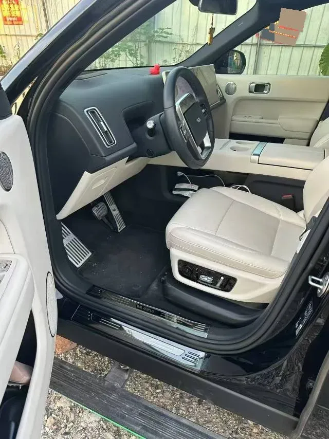 2023 Li L8 Range Extended 154HP REEV 40.9KWH,autocango,china used car exporter,china ev exporter,chinese used car exporter,chinese used ev exporter