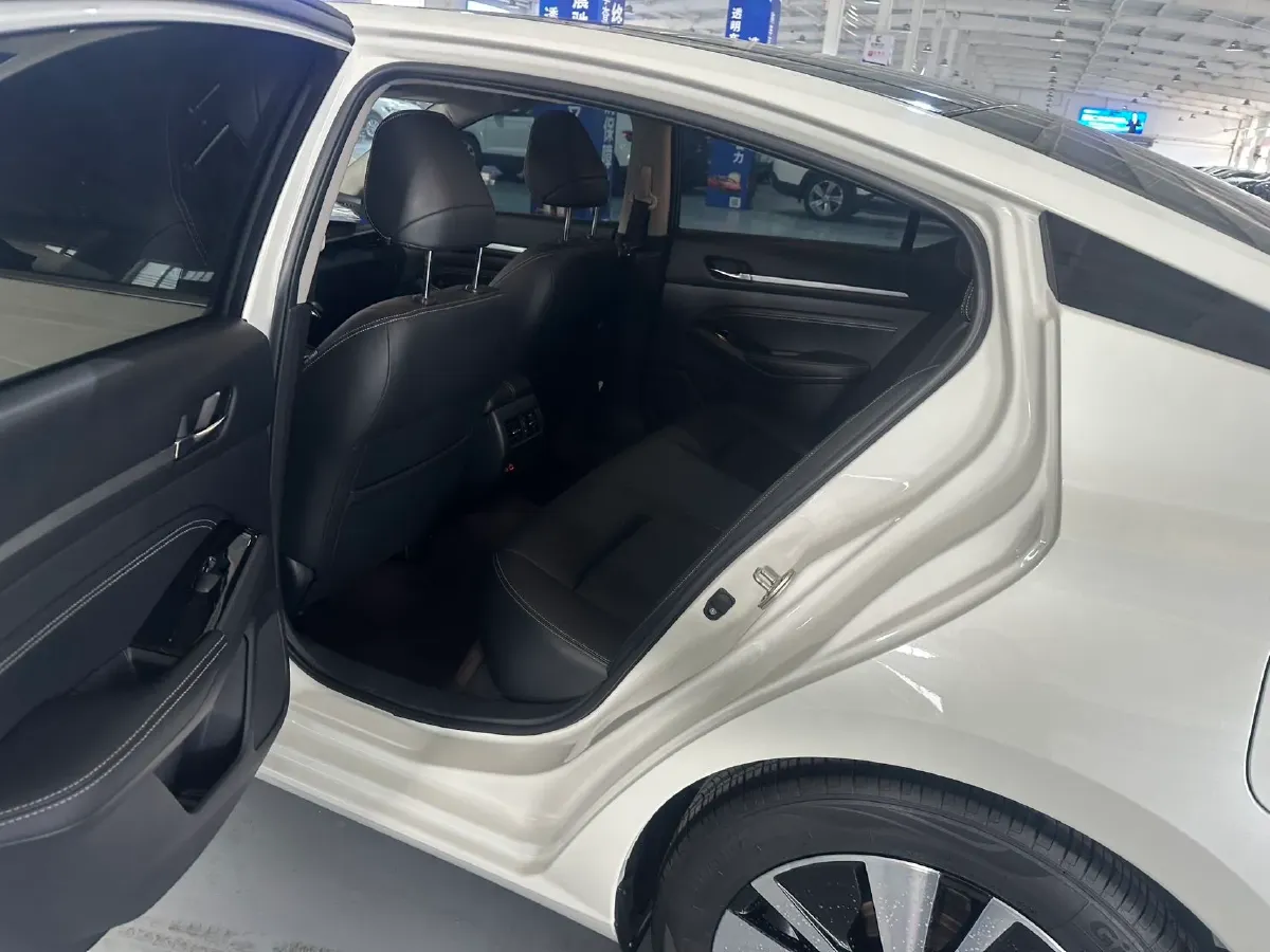 2022 Nissan Teana 2.0L 156HP L4 CVT,autocango,china used car exporter,china ev exporter,chinese used car exporter,chinese used ev exporter