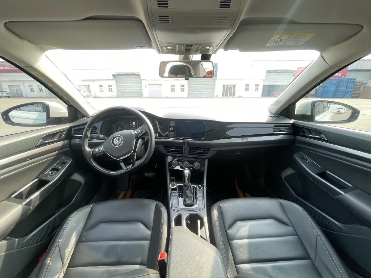 2019 Roewe RX5 MAX 2.0T 231HP L4 6DCT,autocango,china used car exporter,china ev exporter,chinese used car exporter,chinese used ev exporter