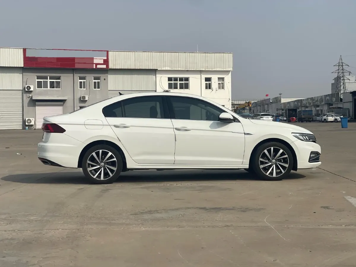 2019 Roewe RX5 MAX 2.0T 231HP L4 6DCT,autocango,china used car exporter,china ev exporter,chinese used car exporter,chinese used ev exporter