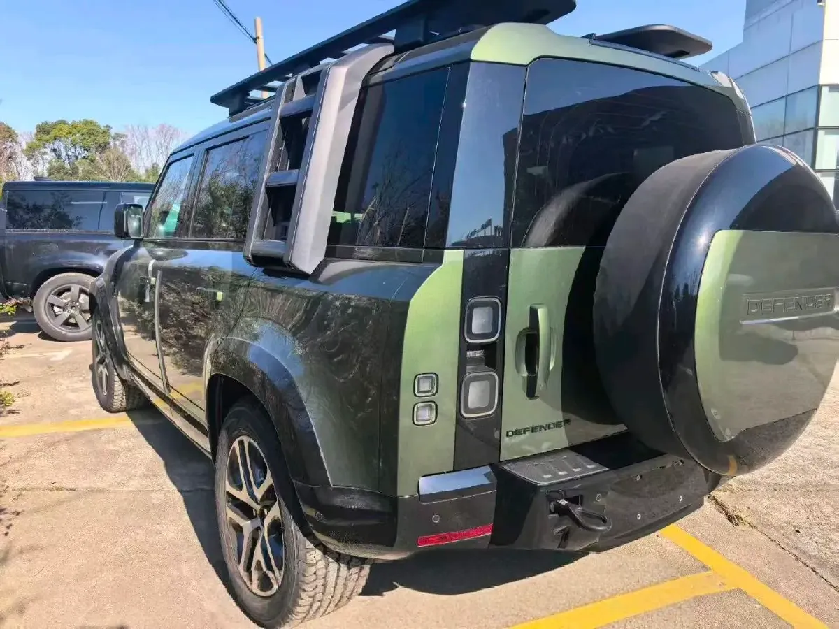 2026 Land Rover Defender 4.4T 635HP V8 8AT,autocango,china used car exporter,china ev exporter,chinese used car exporter,chinese used ev exporter