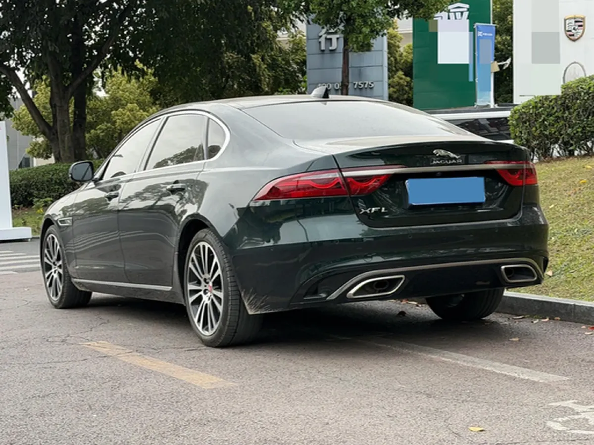 2023 Jaguar XFL 2.0T 250HP L4 8AT,autocango,china used car exporter,china ev exporter,chinese used car exporter,chinese used ev exporter