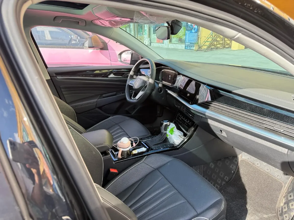 2024 Volkswagen Passat 2.0T 186HP L4 7DCT,autocango,china used car exporter,china ev exporter,chinese used car exporter,chinese used ev exporter