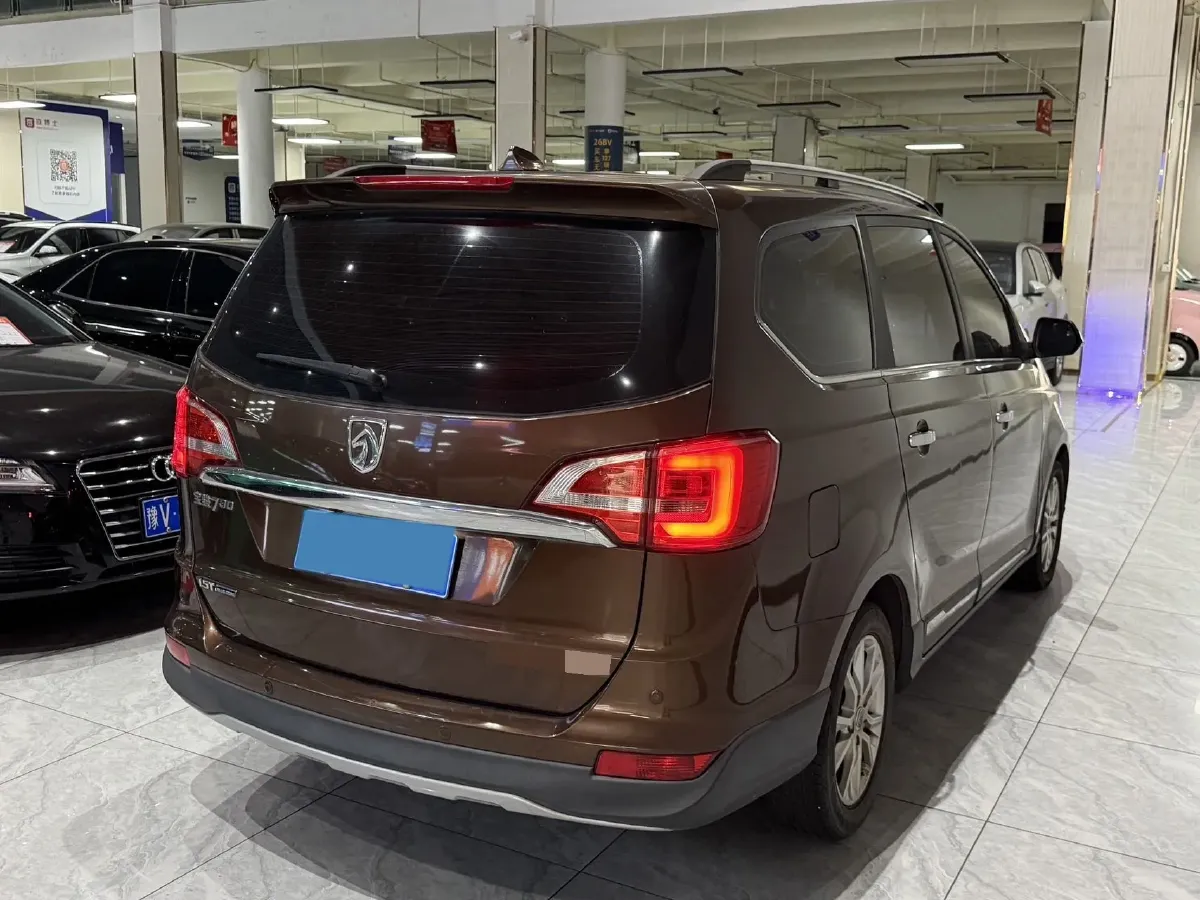 2016 BaoJun 730 1.5T 150HP L4 6MT,autocango,china used car exporter,china ev exporter,chinese used car exporter,chinese used ev exporter