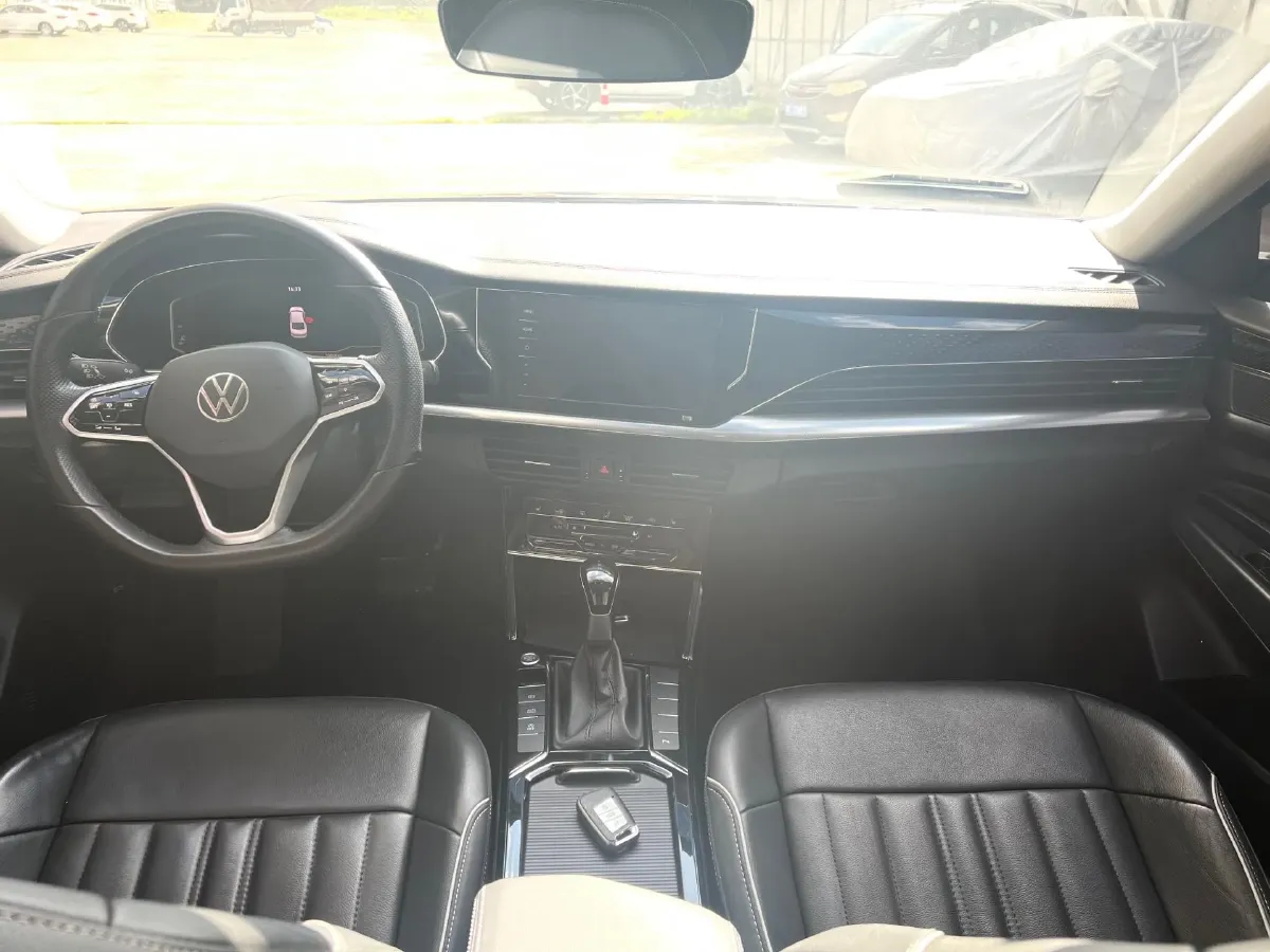 2023 Volkswagen Passat 2.0T 186HP L4 7DCT,autocango,china used car exporter,china ev exporter,chinese used car exporter,chinese used ev exporter