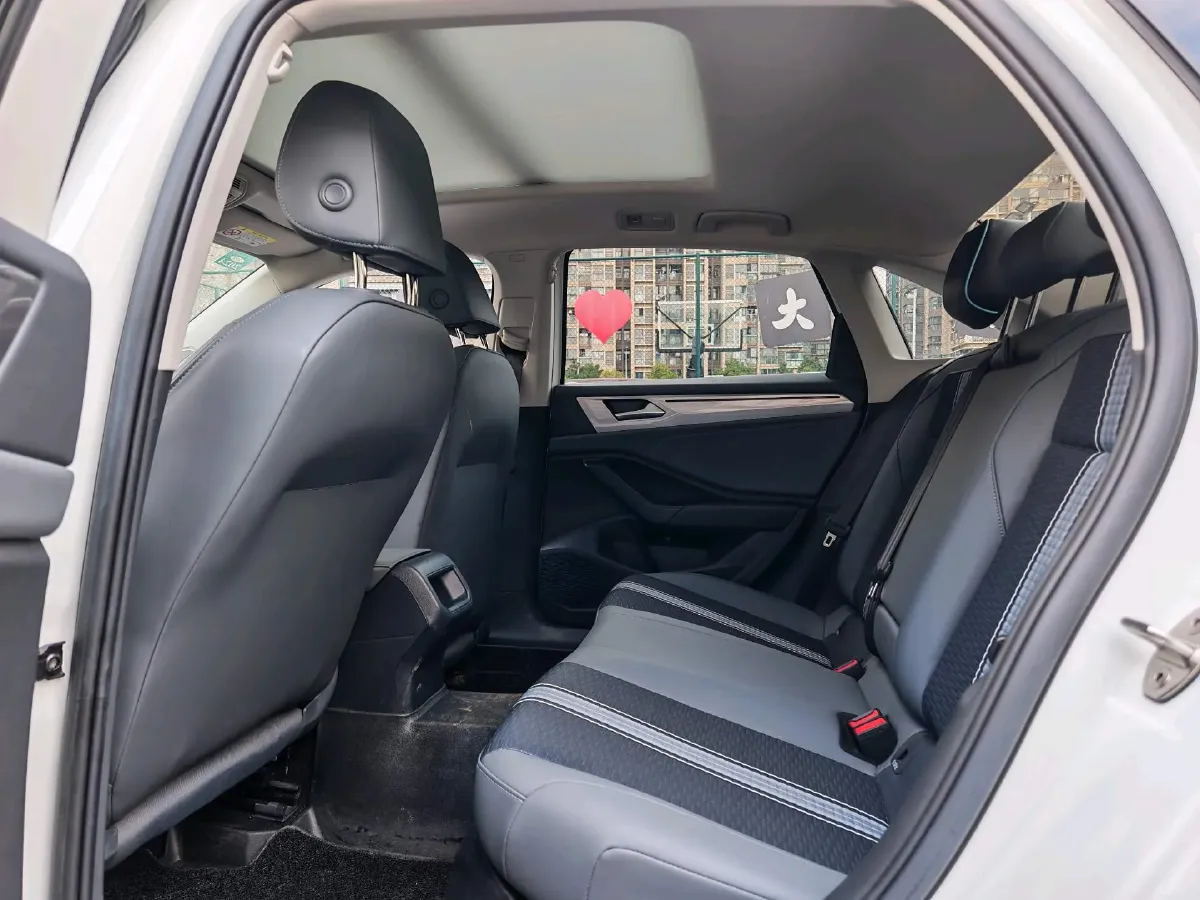 2022 Volkswagen Sagitar 1.2T 116HP L4 7DCT,autocango,china used car exporter,china ev exporter,chinese used car exporter,chinese used ev exporter