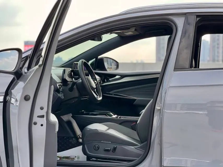 2021 Volkswagen ID.4 Crozz BEV 84.8KWH,autocango,china used car exporter,china ev exporter,chinese used car exporter,chinese used ev exporter