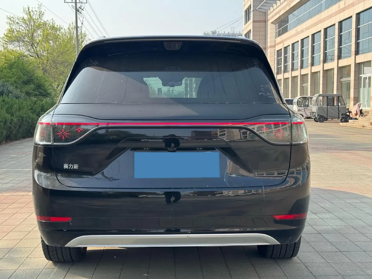 2025 AITO AITO M9 REEV 160HP REEV 52KWH,autocango,china used car exporter,china ev exporter,chinese used car exporter,chinese used ev exporter