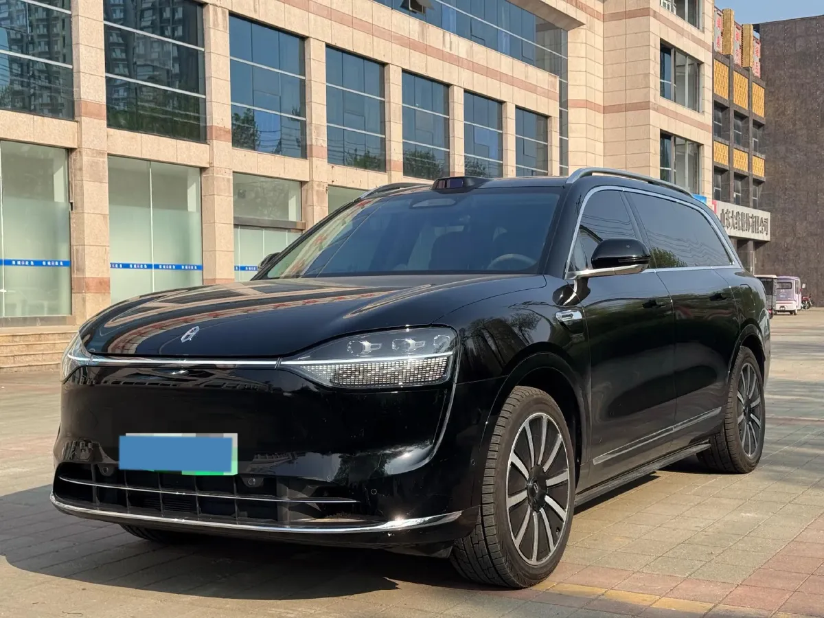 2025 AITO AITO M9 REEV 160HP REEV 52KWH,autocango,china used car exporter,china ev exporter,chinese used car exporter,chinese used ev exporter