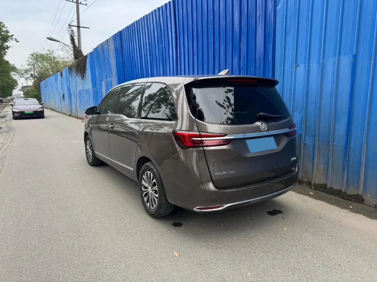 2022 Buick GL8 2.0T 237HP L4 9AT,autocango,china used car exporter,china ev exporter,chinese used car exporter,chinese used ev exporter