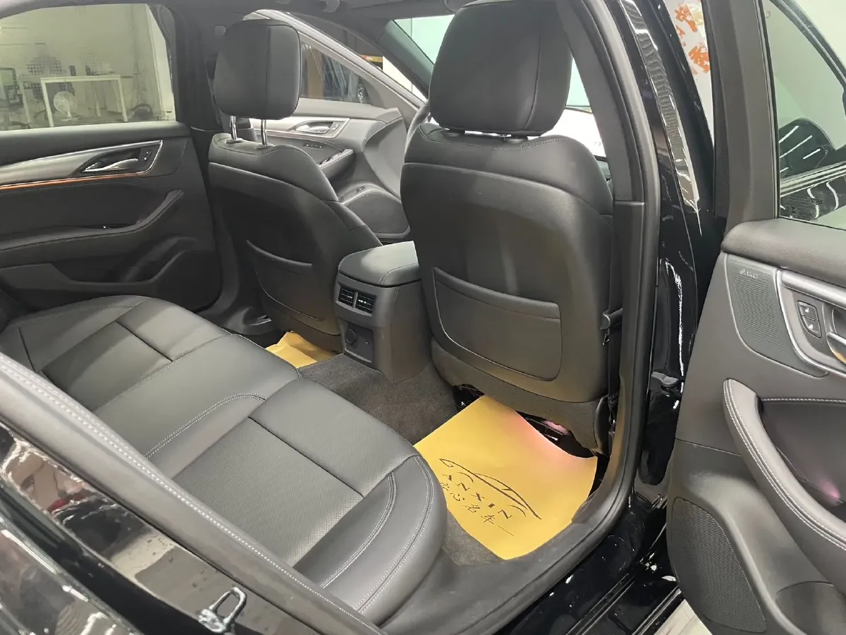 2025 Cadillac CT5 2.0T 237HP L4 10AT,autocango,china used car exporter,china ev exporter,chinese used car exporter,chinese used ev exporter