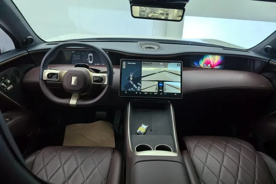 2025 Avatr 11 1.5T 156HP L4 REEV 39.05KWH,autocango,china used car exporter,china ev exporter,chinese used car exporter,chinese used ev exporter