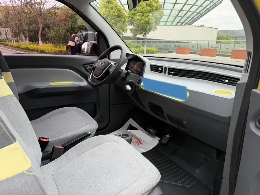 2021 WuLing HongGuang MINI EV BEV 13.9KWH,autocango,china used car exporter,china ev exporter,chinese used car exporter,chinese used ev exporter