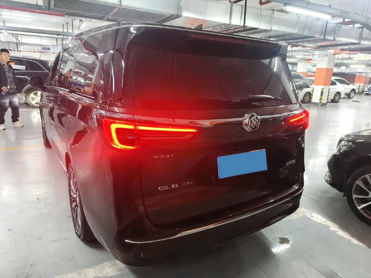 2021 Buick GL8 2.0T 237HP L4 9AT,autocango,china used car exporter,china ev exporter,chinese used car exporter,chinese used ev exporter