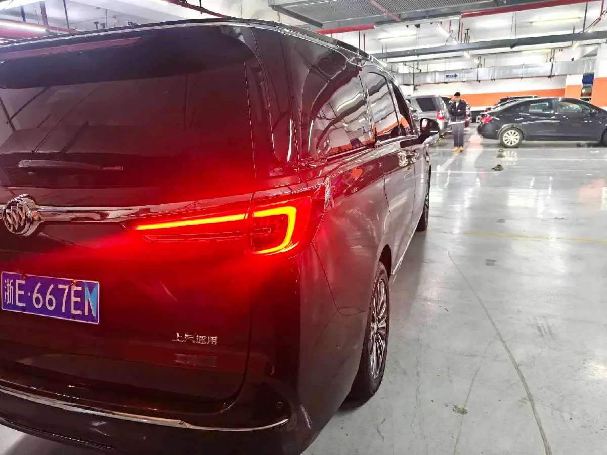 2021 Buick GL8 2.0T 237HP L4 9AT,autocango,china used car exporter,china ev exporter,chinese used car exporter,chinese used ev exporter