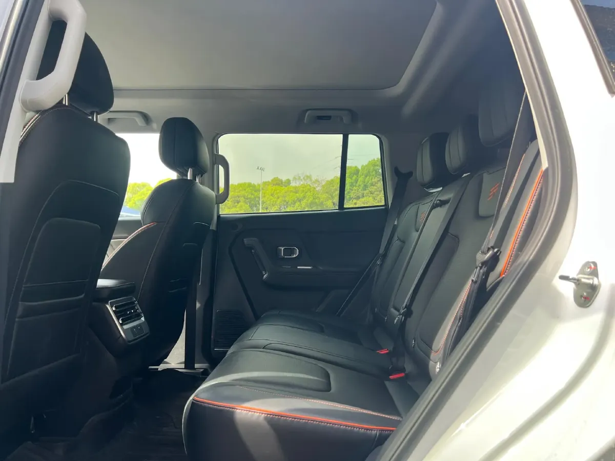 2025 MAXUS XinTu V70 2.0T 150HP L4 9AT,autocango,china used car exporter,china ev exporter,chinese used car exporter,chinese used ev exporter