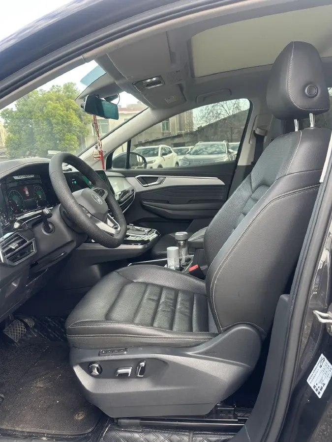 2021 Volkswagen Talagon 2.0T 220HP L4 7DCT,autocango,china used car exporter,china ev exporter,chinese used car exporter,chinese used ev exporter