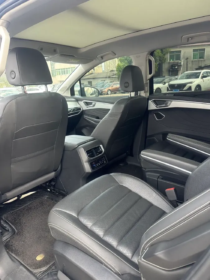 2021 Volkswagen Talagon 2.0T 220HP L4 7DCT,autocango,china used car exporter,china ev exporter,chinese used car exporter,chinese used ev exporter