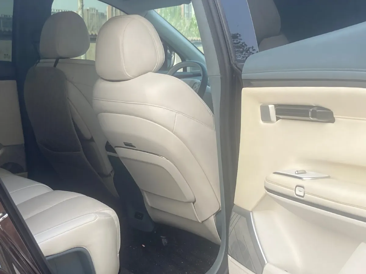 2023 HYPTEC HT BEV 80KWH,autocango,china used car exporter,china ev exporter,chinese used car exporter,chinese used ev exporter