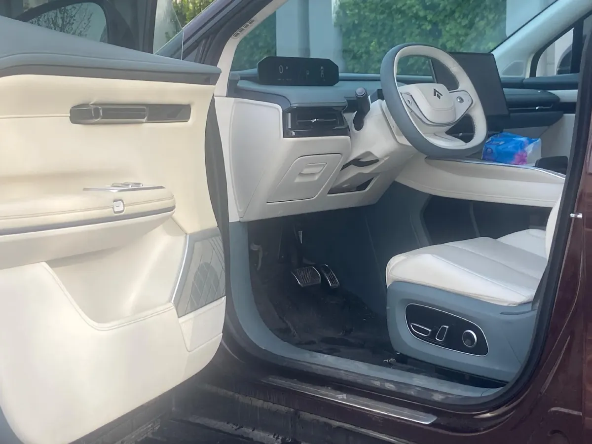 2023 HYPTEC HT BEV 80KWH,autocango,china used car exporter,china ev exporter,chinese used car exporter,chinese used ev exporter