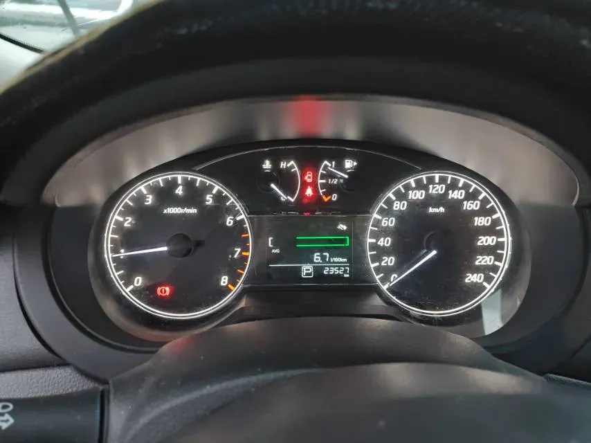 2021 Nissan Tiida 1.6L 122HP L4 CVT,autocango,china used car exporter,china ev exporter,chinese used car exporter,chinese used ev exporter