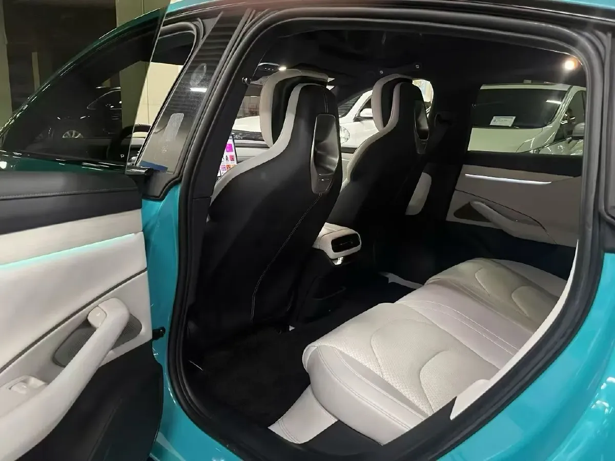 2024 MI SU7 BEV 101KWH,autocango,china used car exporter,china ev exporter,chinese used car exporter,chinese used ev exporter