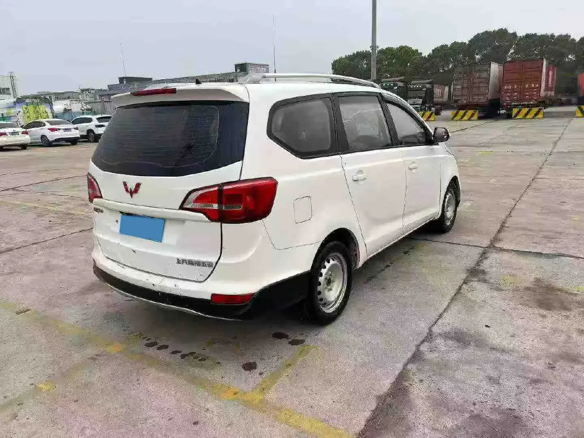 2020 WuLing 730 1.5L 105HP L4 6MT,autocango,china used car exporter,china ev exporter,chinese used car exporter,chinese used ev exporter