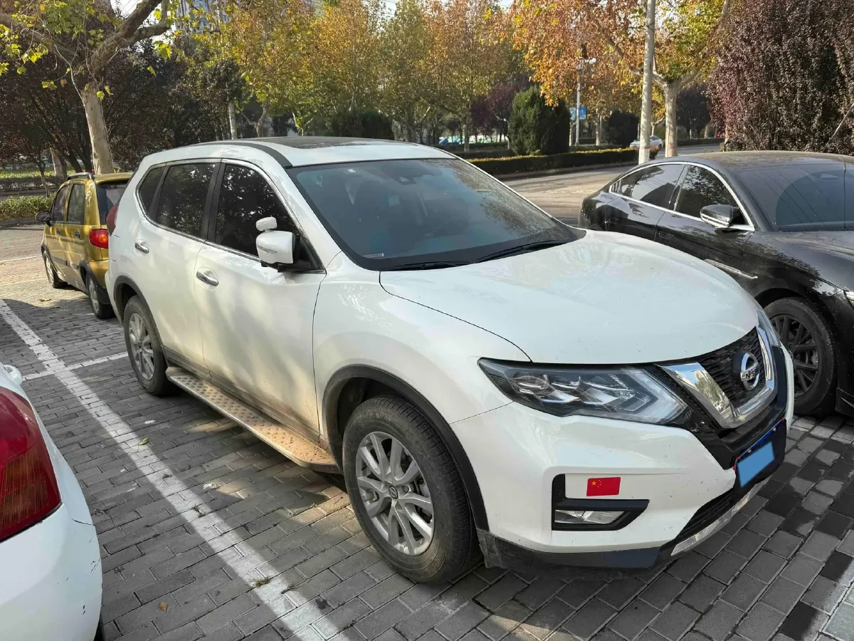 2023 Nissan X-Trail 2.0L 151HP L4 CVT,autocango,china used car exporter,china ev exporter,chinese used car exporter,chinese used ev exporter