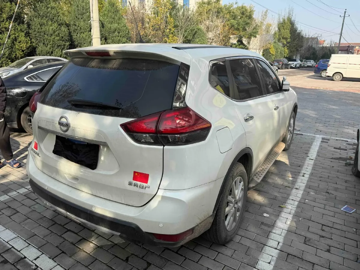 2023 Nissan X-Trail 2.0L 151HP L4 CVT,autocango,china used car exporter,china ev exporter,chinese used car exporter,chinese used ev exporter