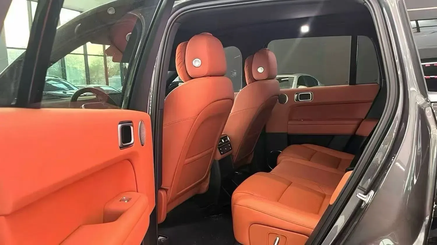 2024 Li L6 Range Extended 154HP L4 REEV 36.8KWH,autocango,china used car exporter,china ev exporter,chinese used car exporter,chinese used ev exporter