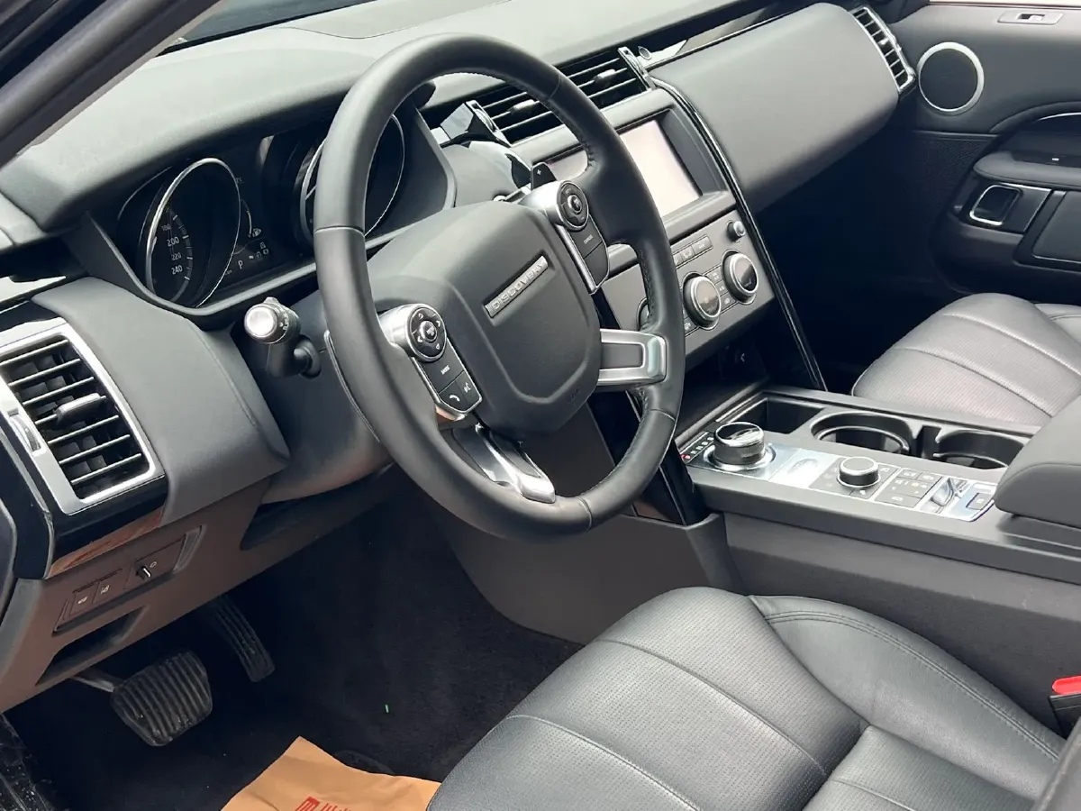 2019 Land Rover Discovery 3.0T 340HP V6 8AT,autocango,china used car exporter,china ev exporter,chinese used car exporter,chinese used ev exporter