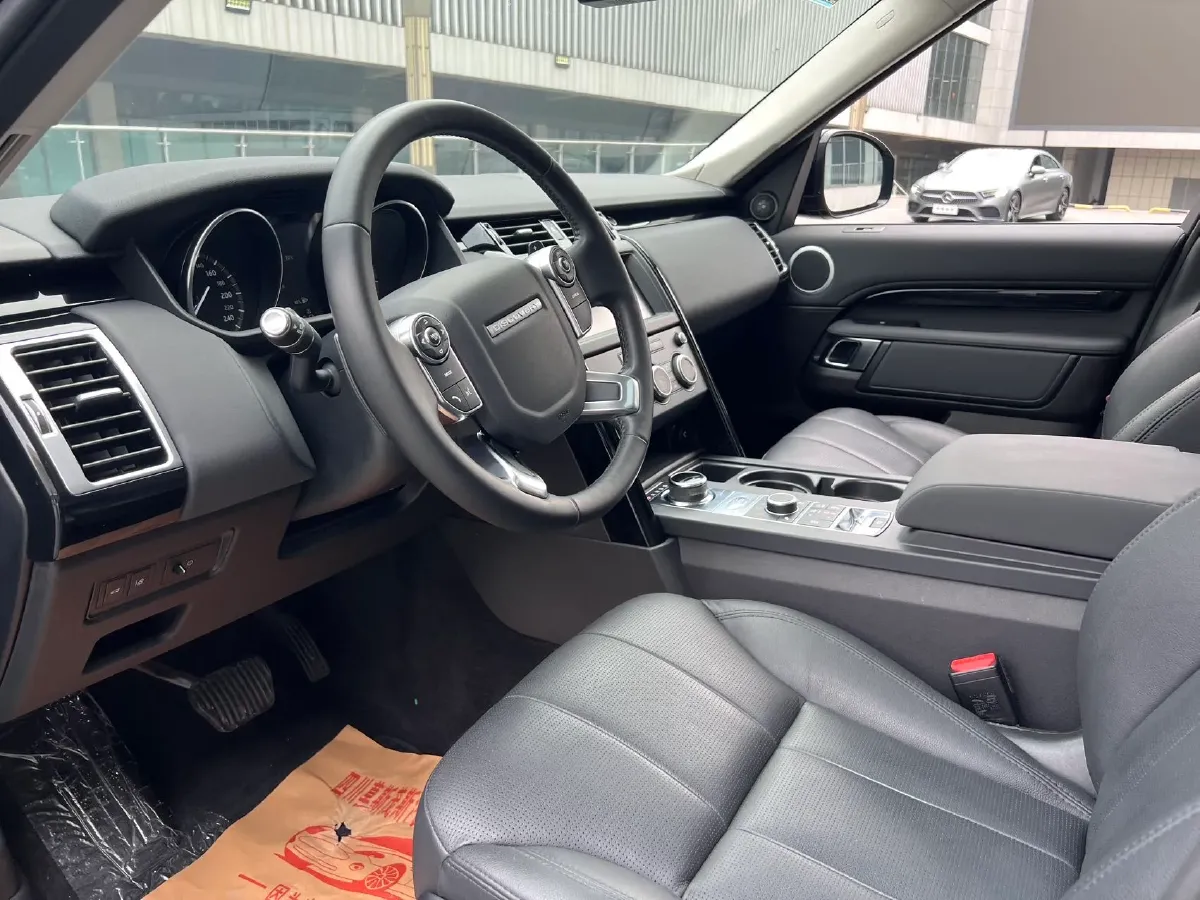 2019 Land Rover Discovery 3.0T 340HP V6 8AT,autocango,china used car exporter,china ev exporter,chinese used car exporter,chinese used ev exporter