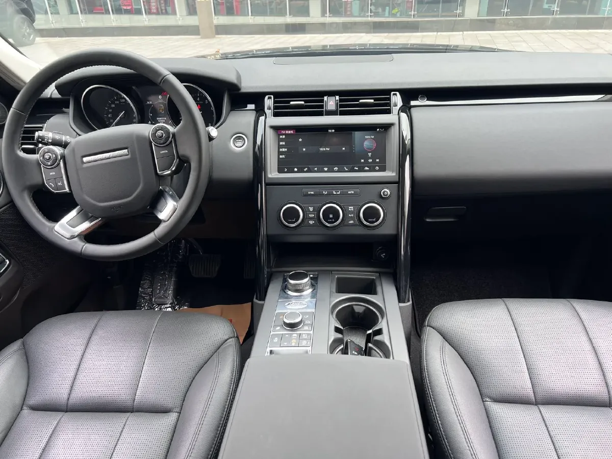 2019 Land Rover Discovery 3.0T 340HP V6 8AT,autocango,china used car exporter,china ev exporter,chinese used car exporter,chinese used ev exporter
