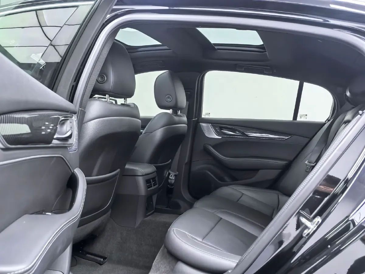 2023 Cadillac CT5 2.0T 237HP L4 10AT,autocango,china used car exporter,china ev exporter,chinese used car exporter,chinese used ev exporter