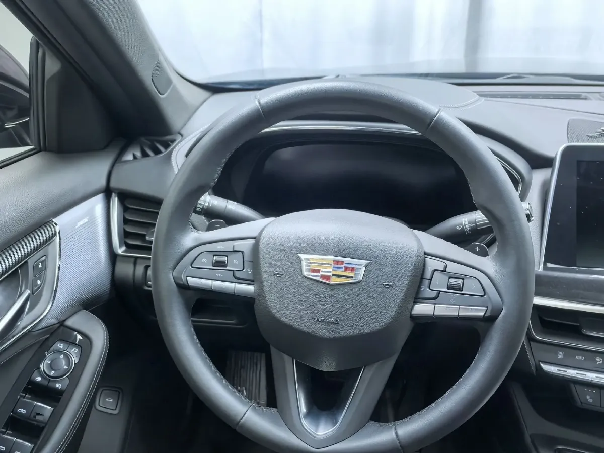 2023 Cadillac CT5 2.0T 237HP L4 10AT,autocango,china used car exporter,china ev exporter,chinese used car exporter,chinese used ev exporter