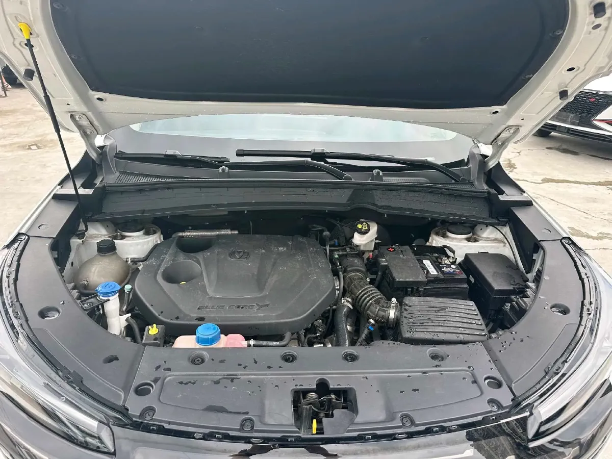 2022 ChangAn Oshan X7 Plus 1.5T 188HP L4 7DCT,autocango,china used car exporter,china ev exporter,chinese used car exporter,chinese used ev exporter