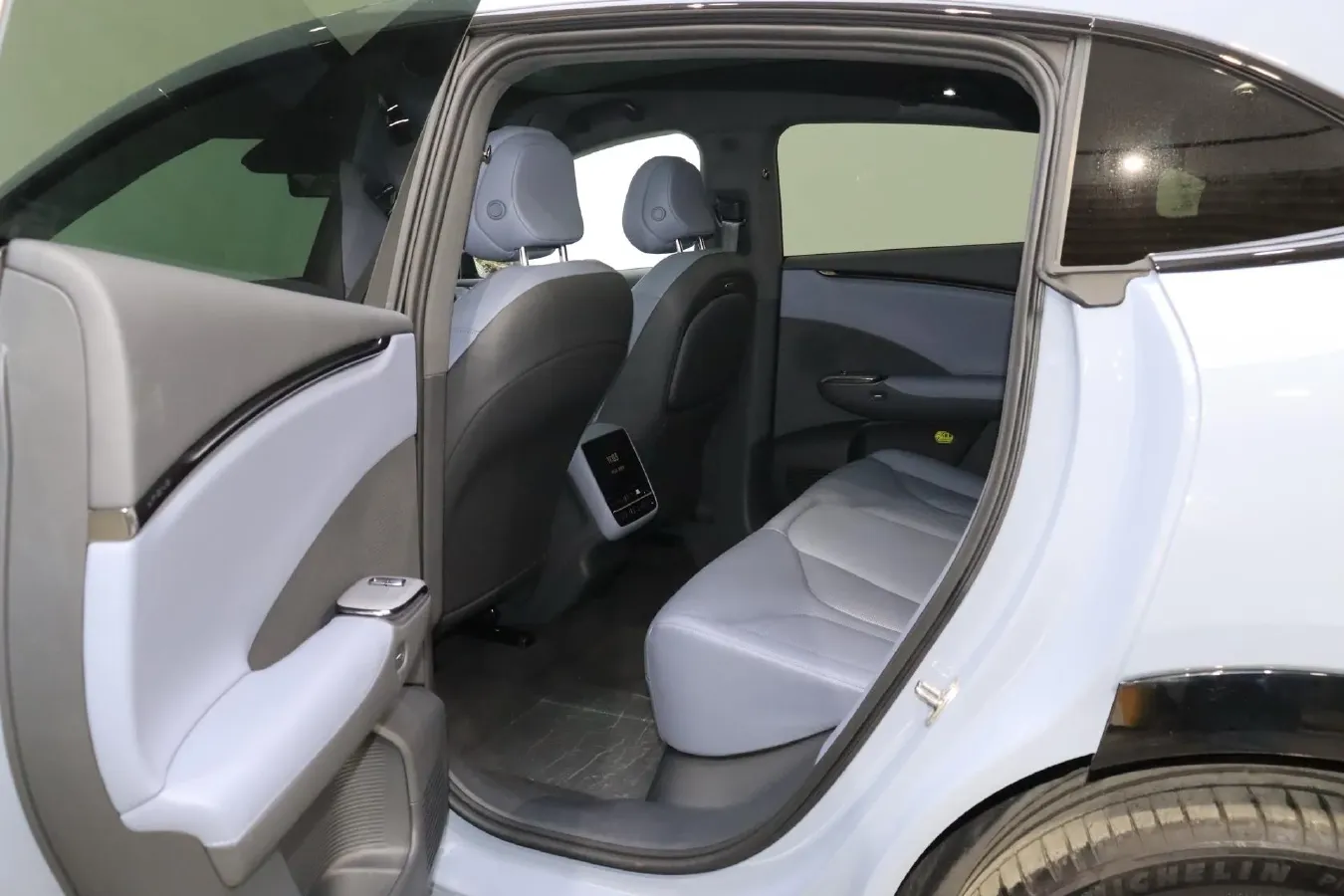 2025 Xpeng G7 BEV,autocango,china used car exporter,china ev exporter,chinese used car exporter,chinese used ev exporter