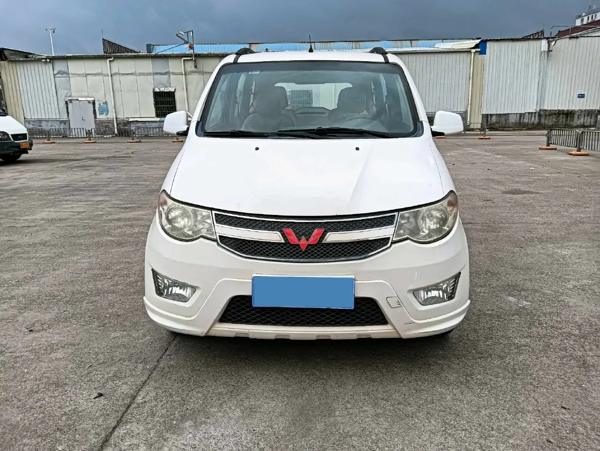 2016 WuLing HongGuang 1.5L 112HP L4 5MT,autocango,china used car exporter,china ev exporter,chinese used car exporter,chinese used ev exporter