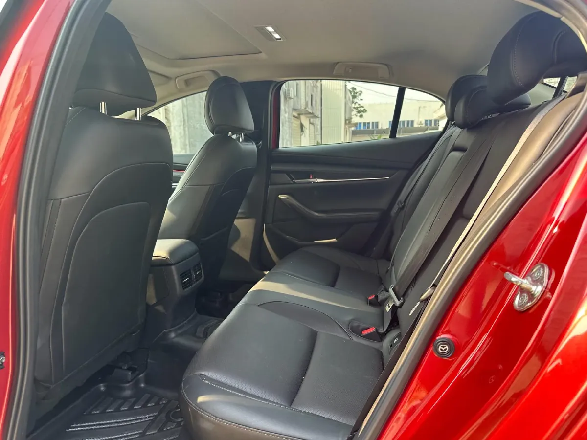2022 Mazda 3 Axela 2.0L 158HP L4 6AT,autocango,china used car exporter,china ev exporter,chinese used car exporter,chinese used ev exporter