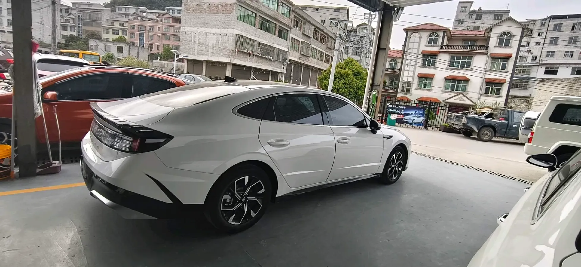 2024 Hyundai Sonata 1.5T 170HP L4 8AT,autocango,china used car exporter,china ev exporter,chinese used car exporter,chinese used ev exporter