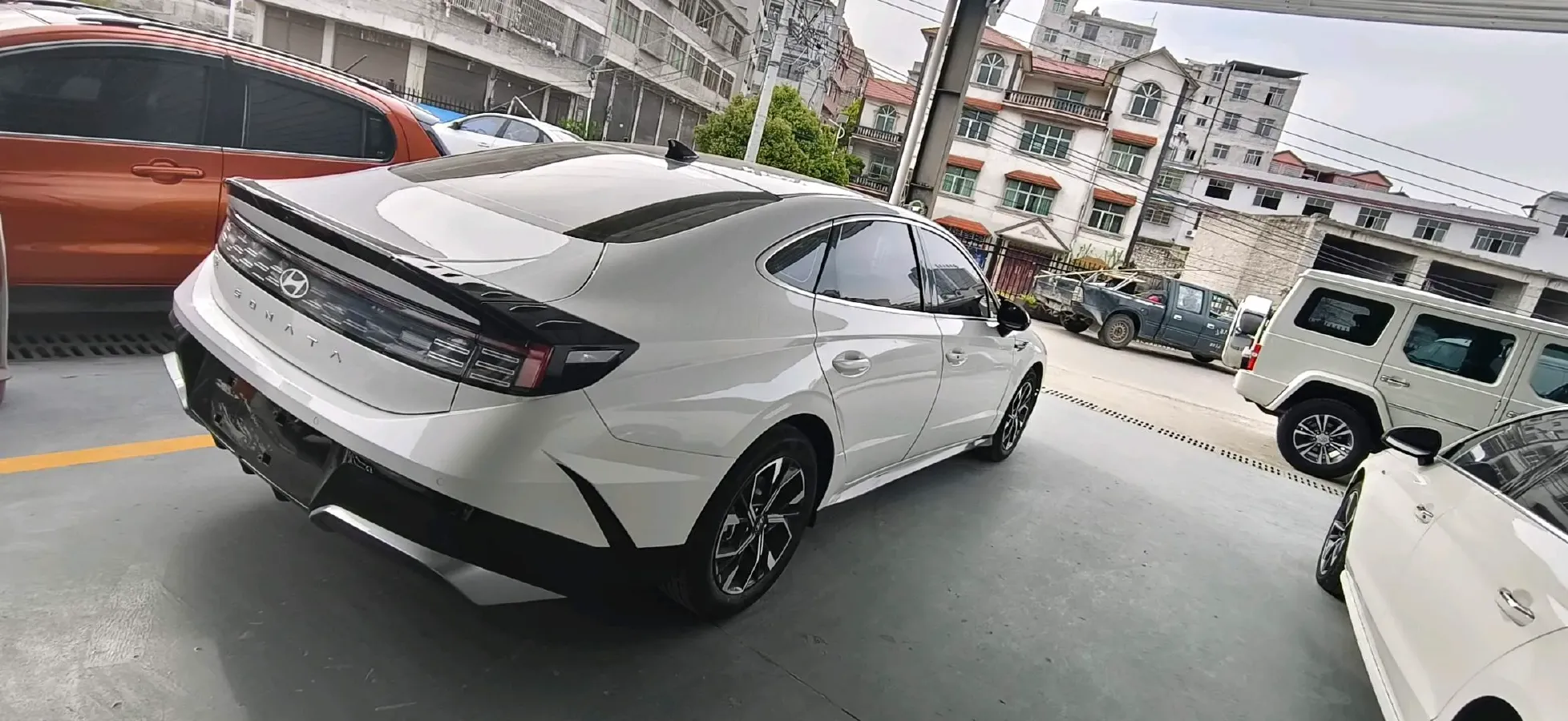 2024 Hyundai Sonata 1.5T 170HP L4 8AT,autocango,china used car exporter,china ev exporter,chinese used car exporter,chinese used ev exporter