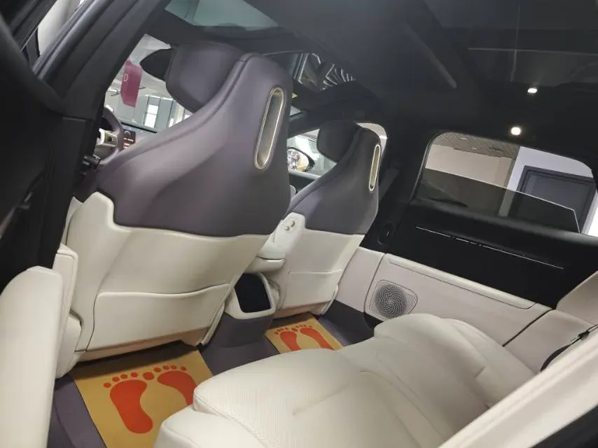 2025 Avatr 12 1.5T 156HP L4 REEV 39.05KWH,autocango,china used car exporter,china ev exporter,chinese used car exporter,chinese used ev exporter