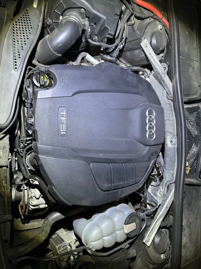 2020 Audi A4L 2.0T 190HP L4 7DCT,autocango,china used car exporter,china ev exporter,chinese used car exporter,chinese used ev exporter