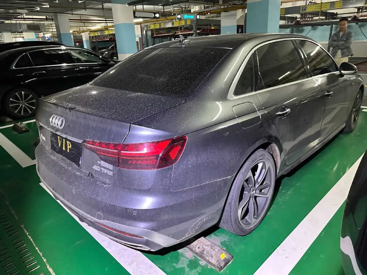 2020 Audi A4L 2.0T 190HP L4 7DCT,autocango,china used car exporter,china ev exporter,chinese used car exporter,chinese used ev exporter