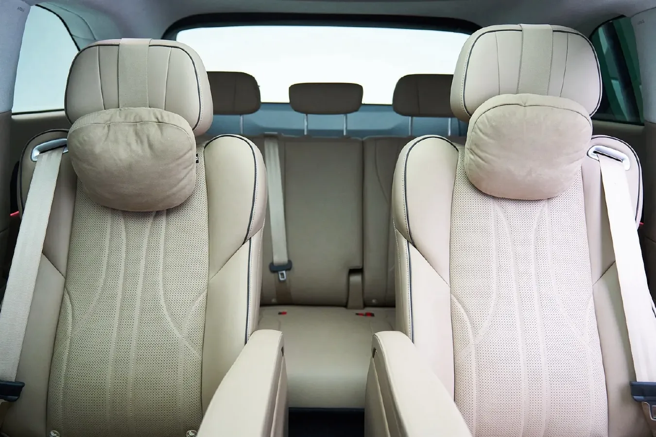 2025 Xpeng X9 BEV,autocango,china used car exporter,china ev exporter,chinese used car exporter,chinese used ev exporter