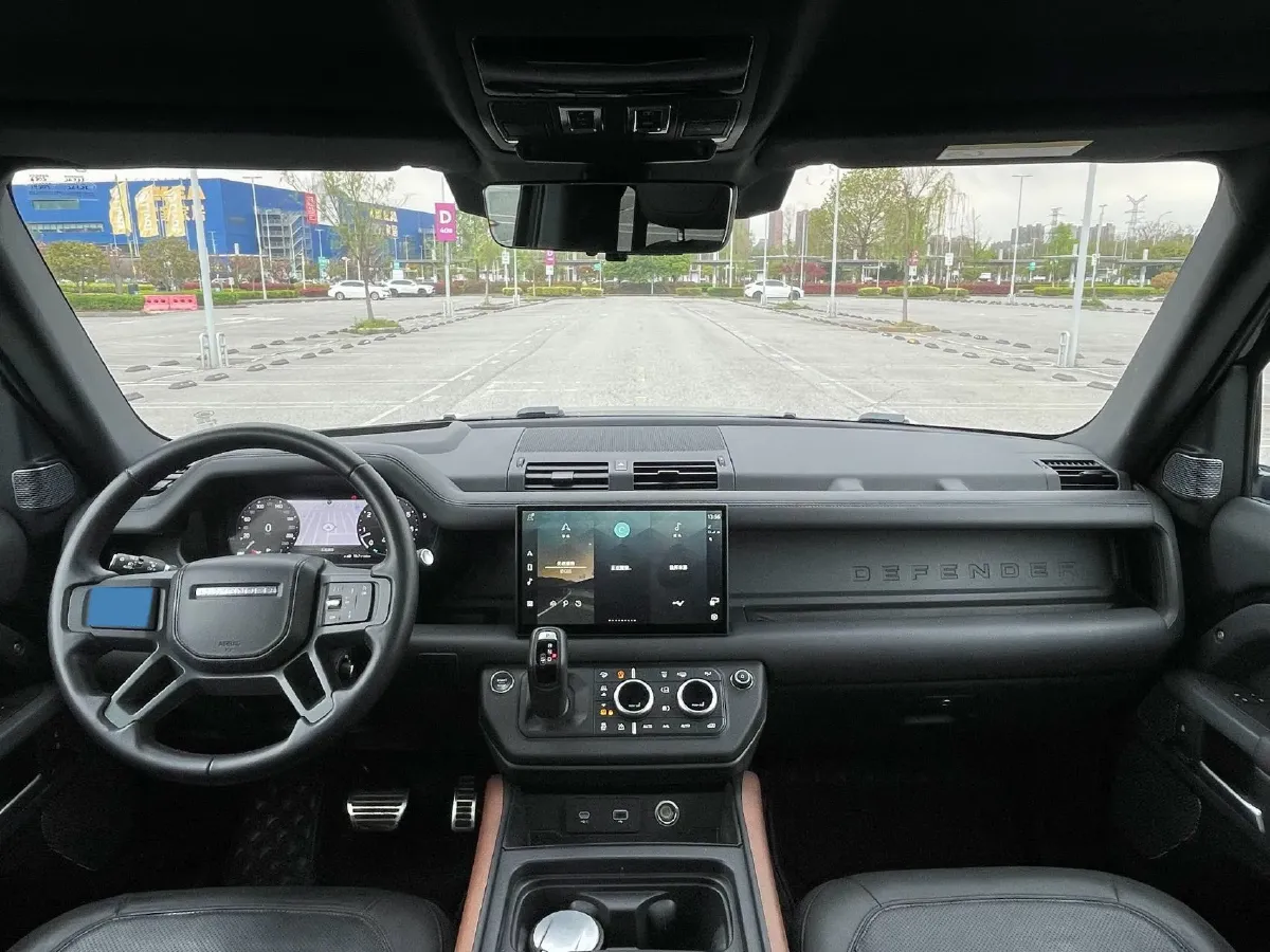 2024 Land Rover Defender 3.0T 400HP L6 8AT,autocango,china used car exporter,china ev exporter,chinese used car exporter,chinese used ev exporter