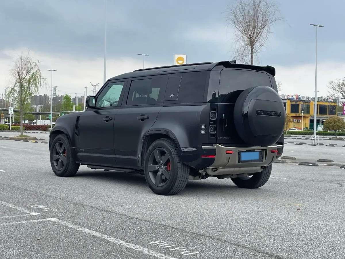 2024 Land Rover Defender 3.0T 400HP L6 8AT,autocango,china used car exporter,china ev exporter,chinese used car exporter,chinese used ev exporter