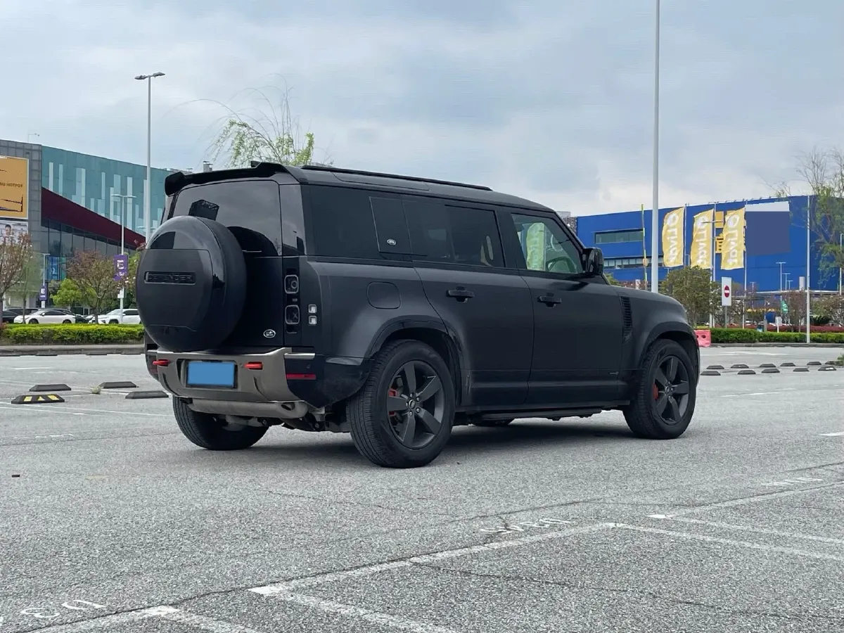 2024 Land Rover Defender 3.0T 400HP L6 8AT,autocango,china used car exporter,china ev exporter,chinese used car exporter,chinese used ev exporter