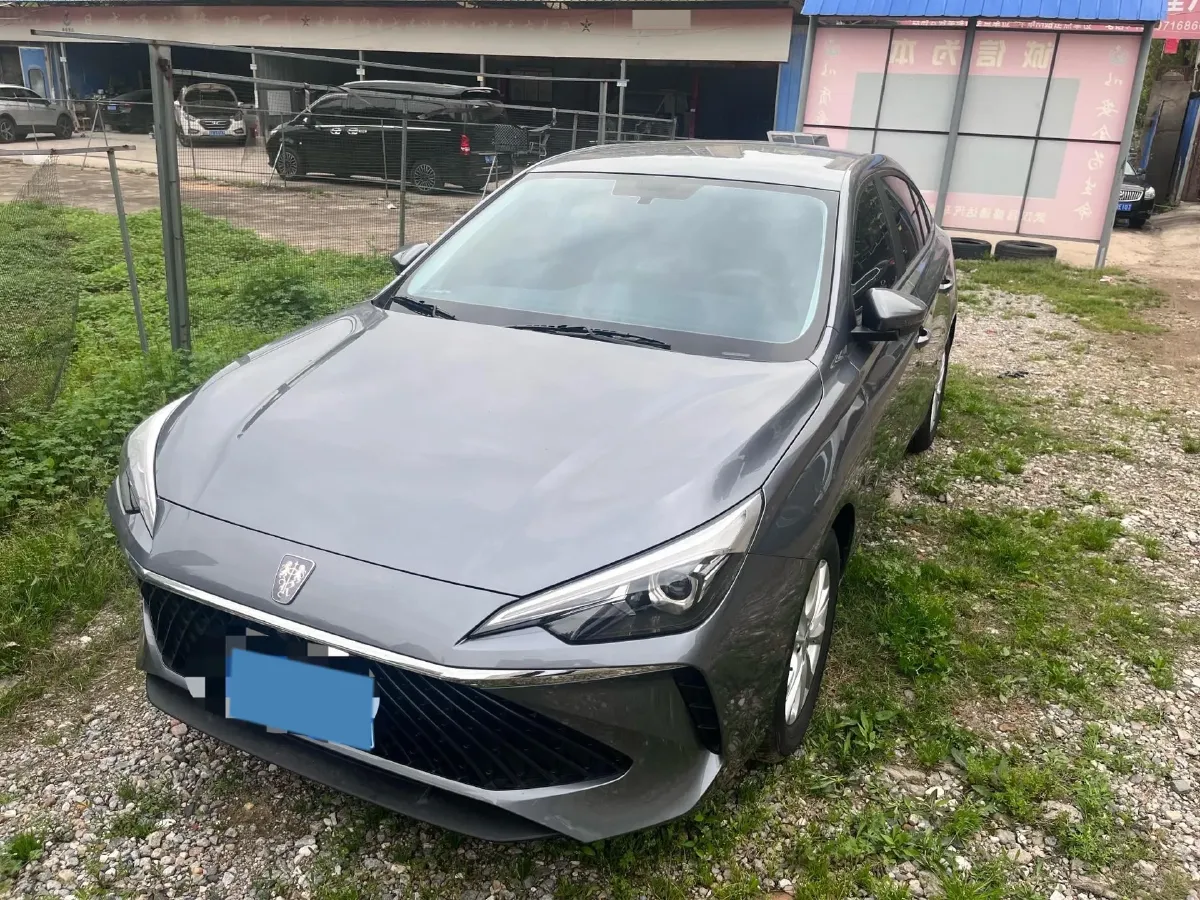 2023 Roewe i5 1.5L 129HP L4 5MT,autocango,china used car exporter,china ev exporter,chinese used car exporter,chinese used ev exporter