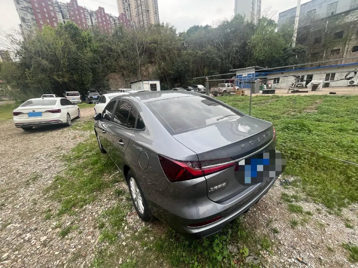 2023 Roewe i5 1.5L 129HP L4 5MT,autocango,china used car exporter,china ev exporter,chinese used car exporter,chinese used ev exporter
